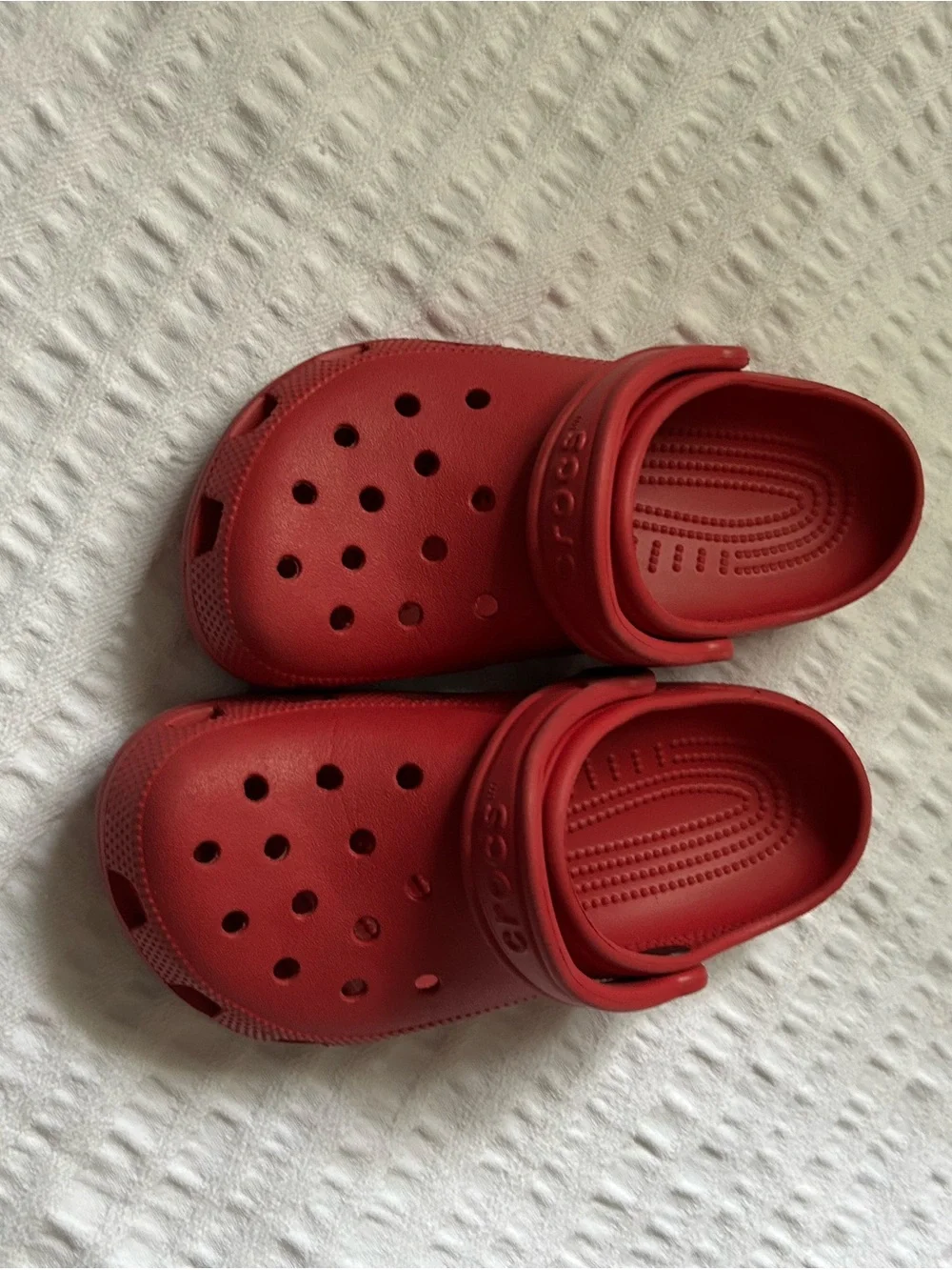 CROCS Kids Classic Clog in Red